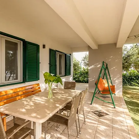 Rogoznica Sleeps 10 Pool Air Con Wifi וילה